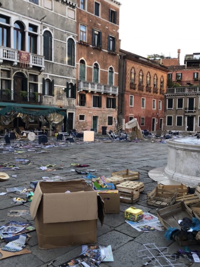 Rubbish & Recycling In Venice - Serve una mano